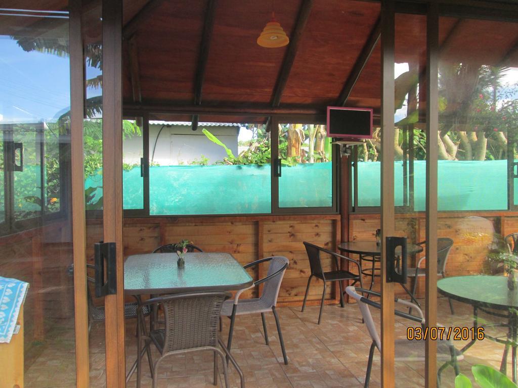 Отель Cabanas Anakena Ханга-Роа Экстерьер фото